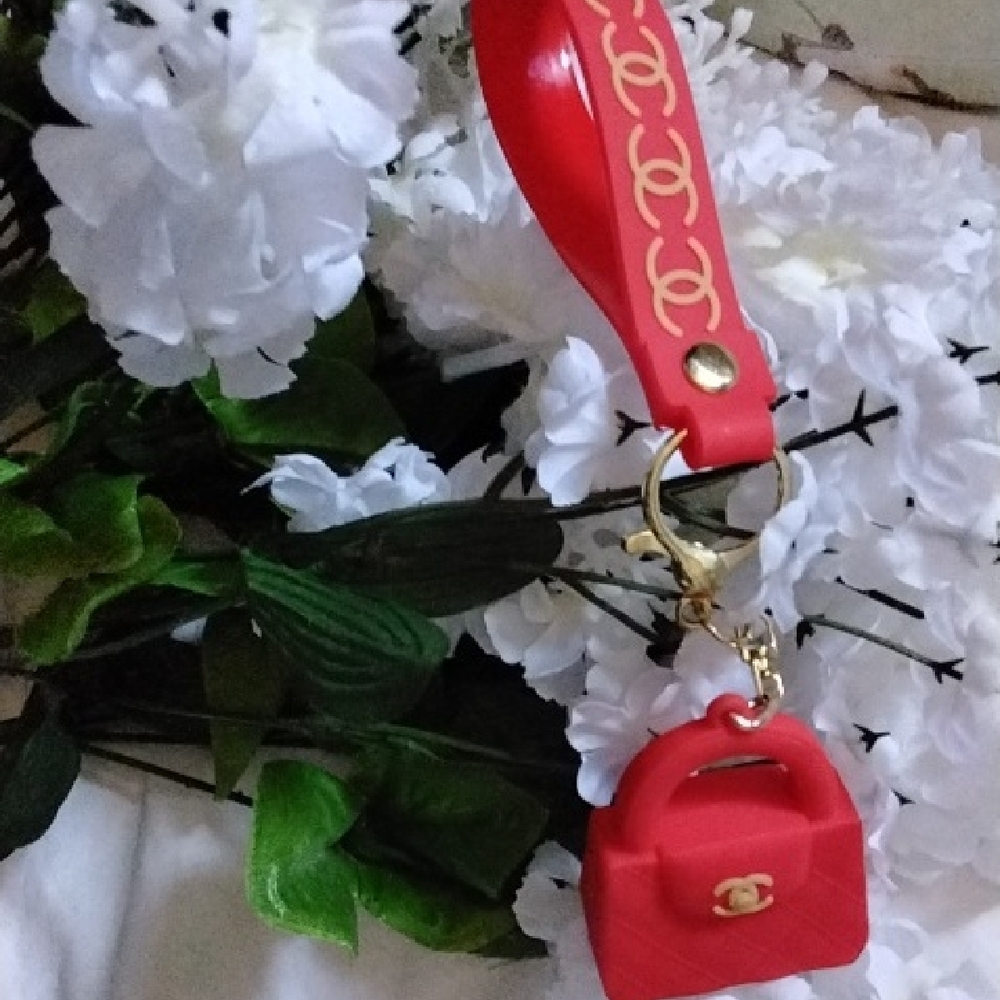 Red and Gold Keychain Set - Picture 3 of 4